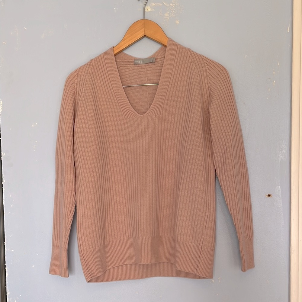 Vince V Neck Ribbed Soft Raglan Wool Cashmere Blend Creamy Pale Pink Sweater - Picture 2 of 8